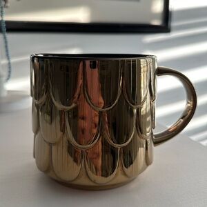 Starbucks Gold Scale Scallop Coffee Mug with Black Inside with White Logo 2019